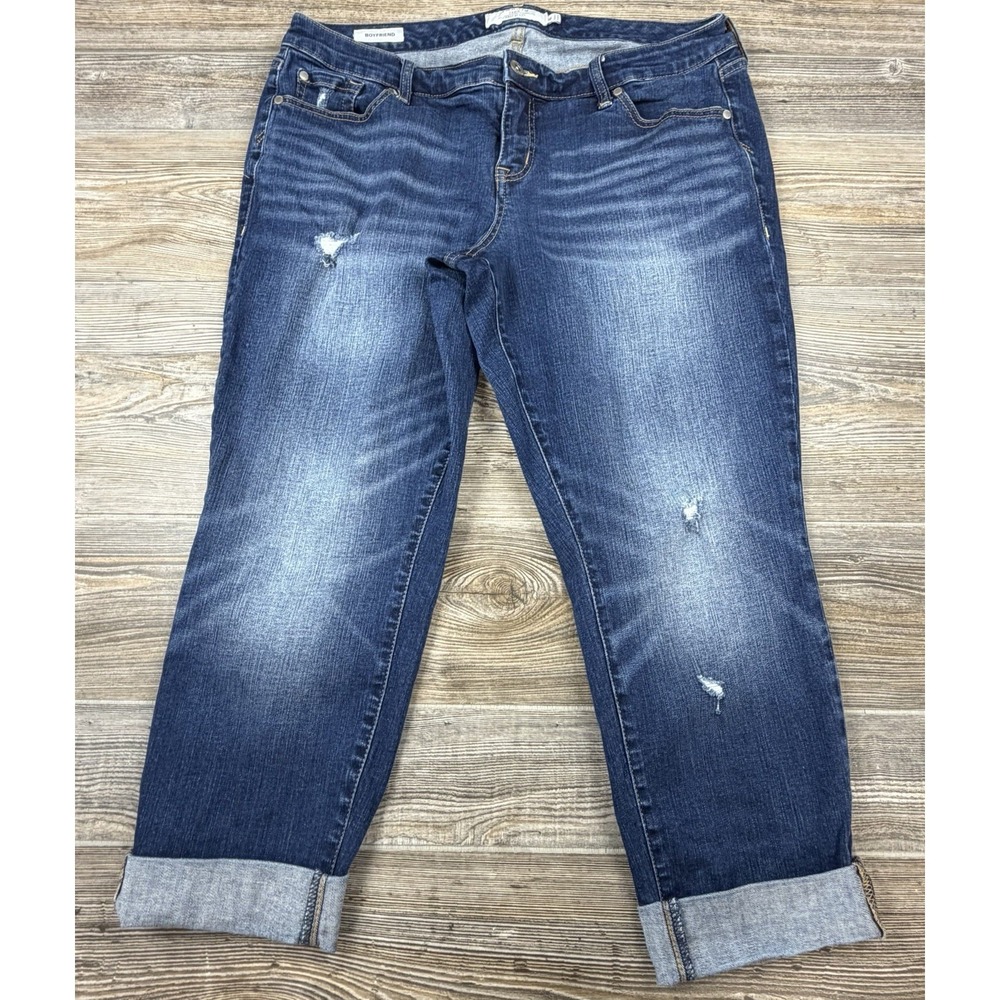 Torrid Boyfriend Straight Capri Jeans 16 Stretch Cuffed Distressed Whiskering